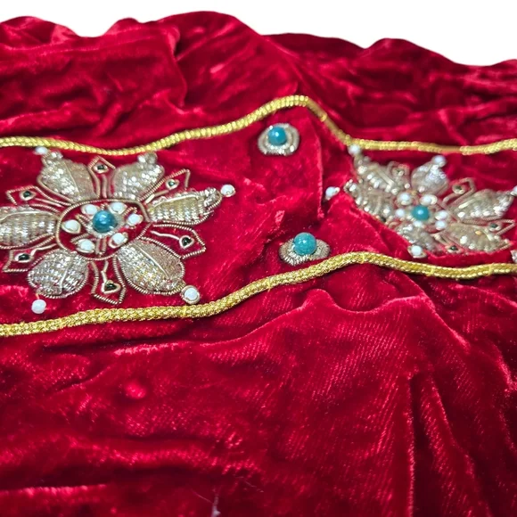 $930 Sudha Pennathur Red Beaded Velvet Tree Skirt, 40 Master EmbroideredFancy